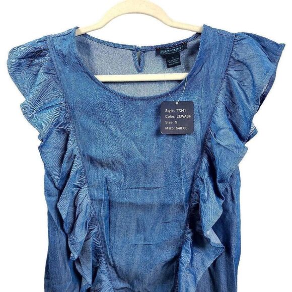 Select + Trend Ruffles Cap Sleeve Light Wash Top Size Small - Picture 2 of 6